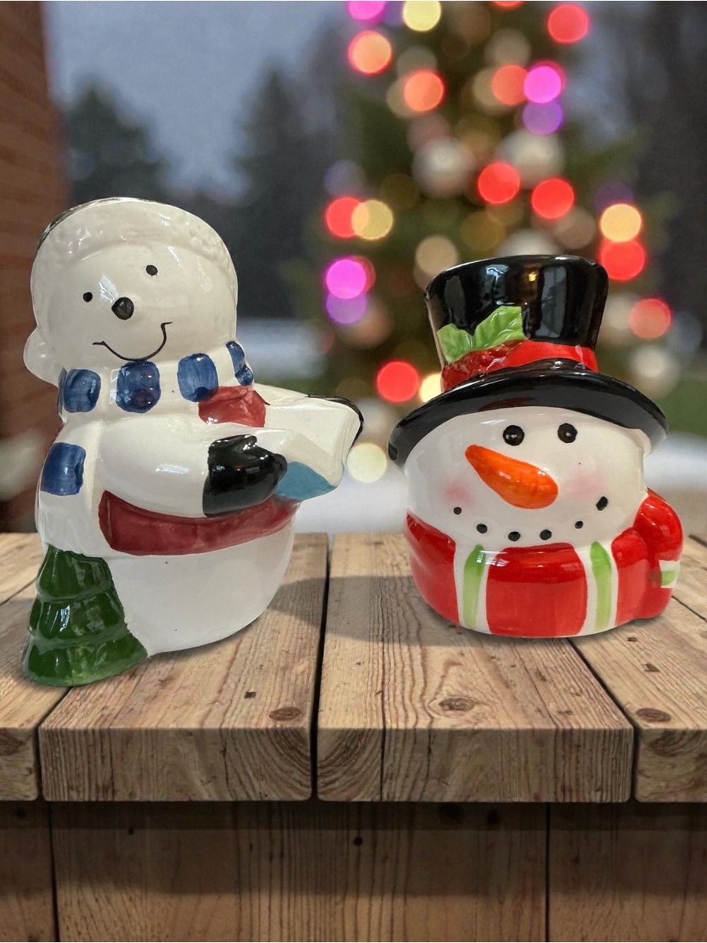 Holiday Snowman Ceramic Figurine Set - White and Red